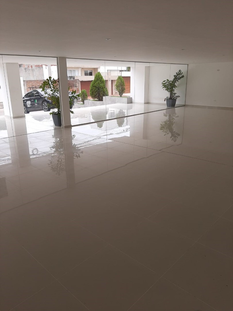 Local comercial en Venta4to anillo frente al Ventura Mall Foto 5