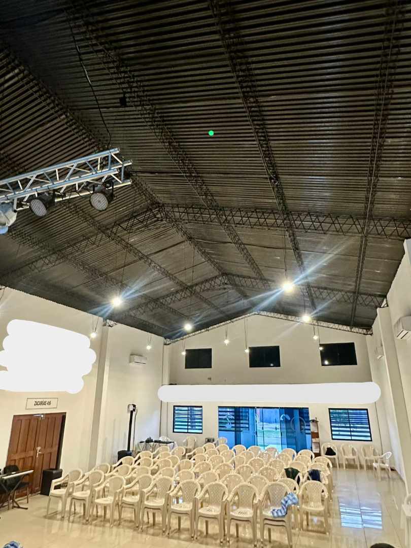 Galpón en AlquilerSALÓN MULTIFUNCIONAL EN ALQUILER
Zona Norte – Av. Banzer, 5to Anillo Foto 17