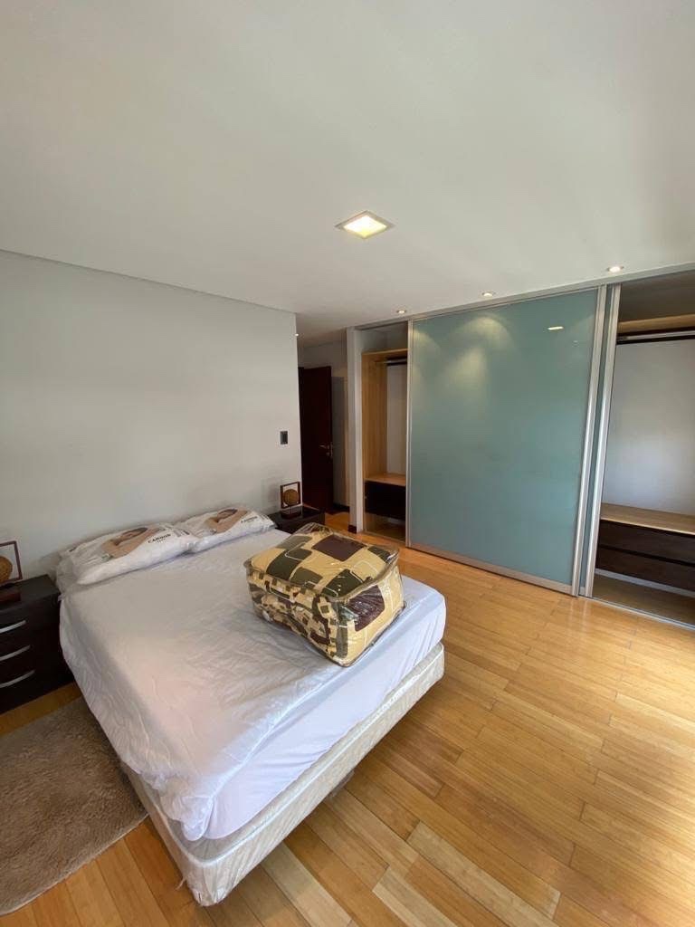 Departamento en AlquilerCALACOTO AV.BALLIVIAN 3 dormitorios 3 baños 1 parqueos Foto 4