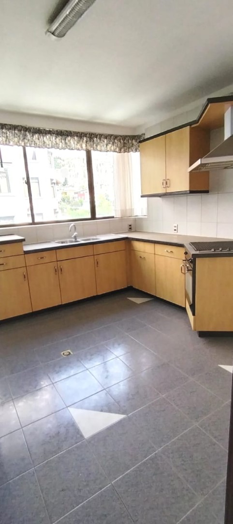 Departamento en AlquilerCALACOTO  3 dormitorios 4 baños 2 parqueos Foto 2