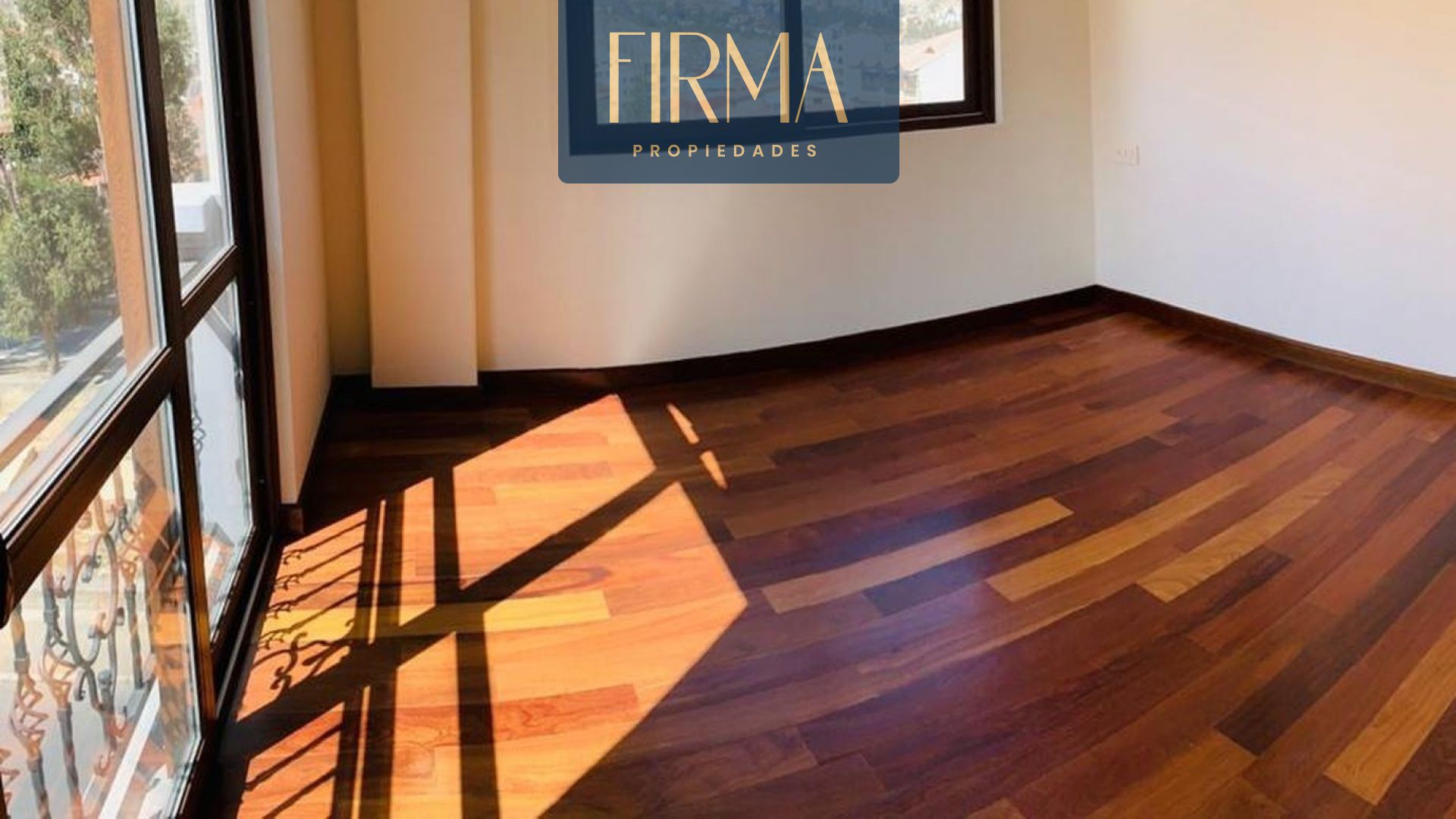 Departamento en Achumani en La Paz 3 dormitorios 5 baños 1 parqueos Foto 12