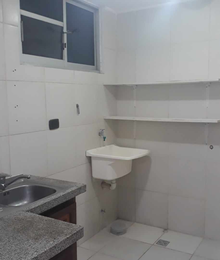 En Alquiler a Bs 2,200 Foto 3