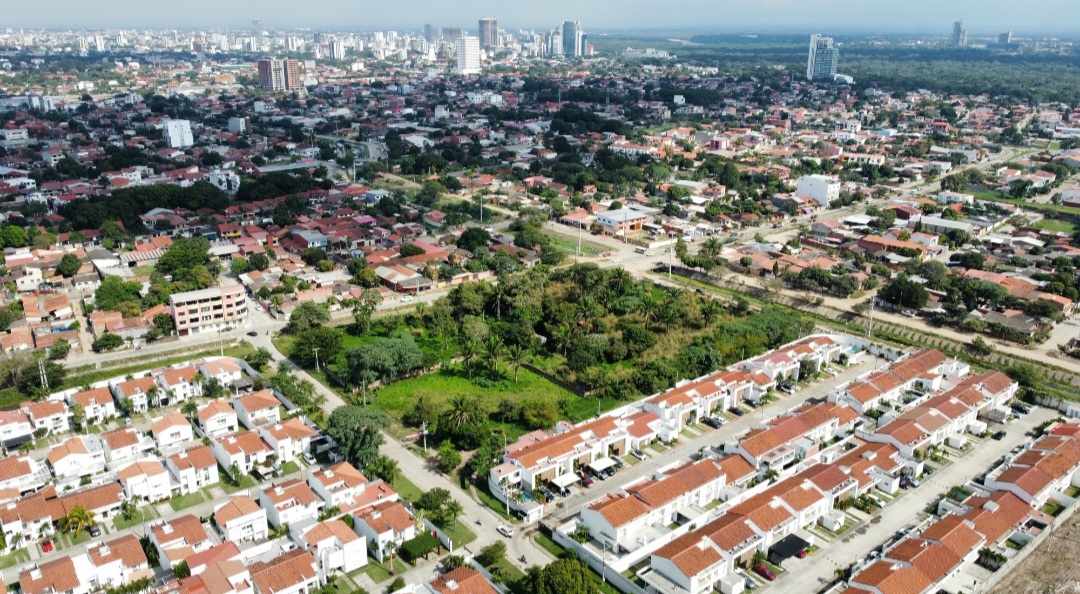 Casa en VentaCOND. VILLA FATIMA, AV. CANAL PEDRO VELEZ ENTRE 4TO Y 5TO ANILLO 4 dormitorios 3 baños 2 parqueos Foto 5