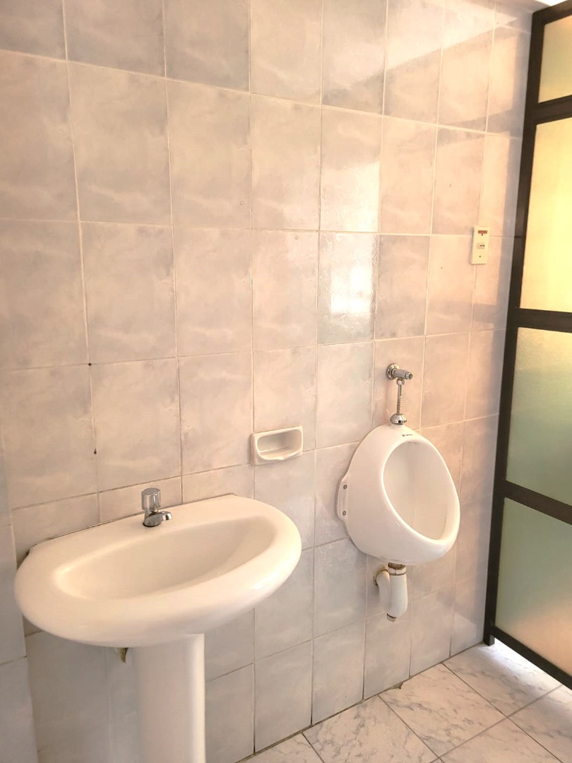 Casa en AlquilerSOPOCACHI -  CASA EN ALQUILER O VENTA -  PARA OFICINAS - 3 PLANTAS  21 dormitorios 5 baños 5 parqueos Foto 37