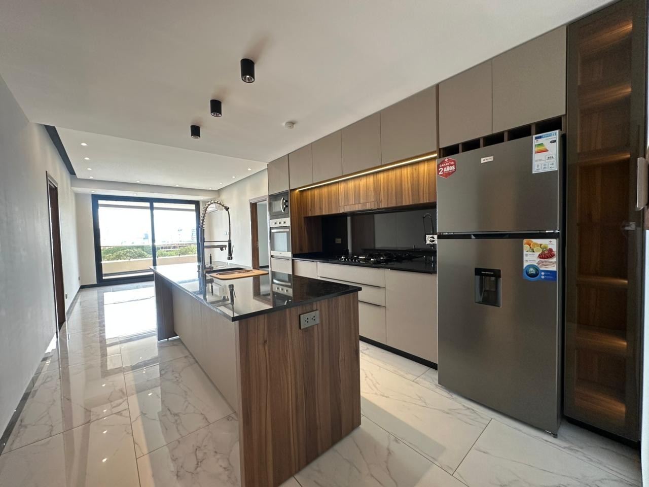 Departamento en AlquilerEQUIPETROL SKY MOON 
DEPARTAMENTO EN ALQUILER 
A ESTRENAR 2 DORMITORIOS  2 dormitorios 3 baños 1 parqueos Foto 10