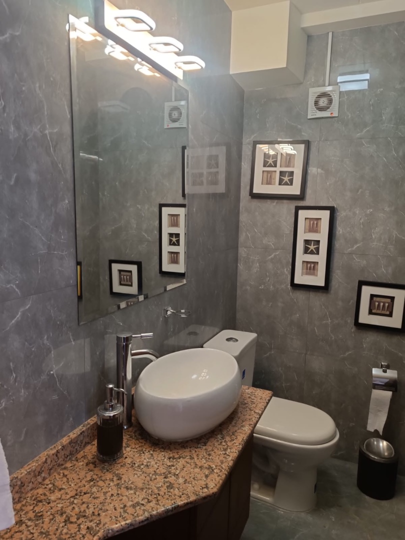 Departamento en VentaSan Miguel 2 dormitorios 2 baños 1 parqueos Foto 3