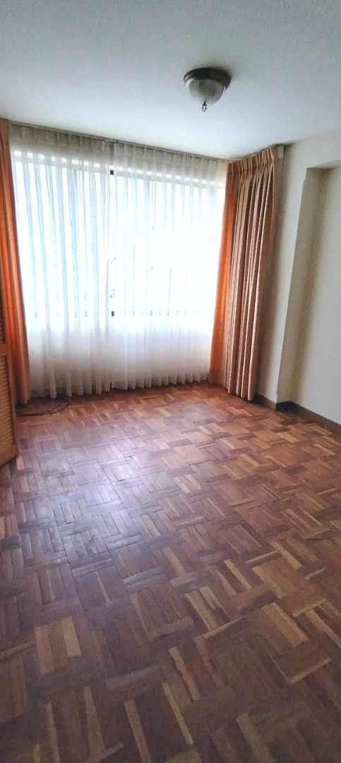 Departamento en AlquilerCALACOTO URB. NUEVOS PINOS 3 dormitorios 4 baños  Foto 10