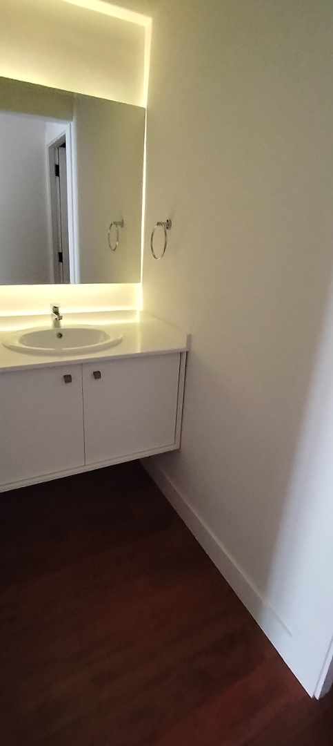 Departamento en Achumani en La Paz 3 dormitorios 4 baños 1 parqueos Foto 4