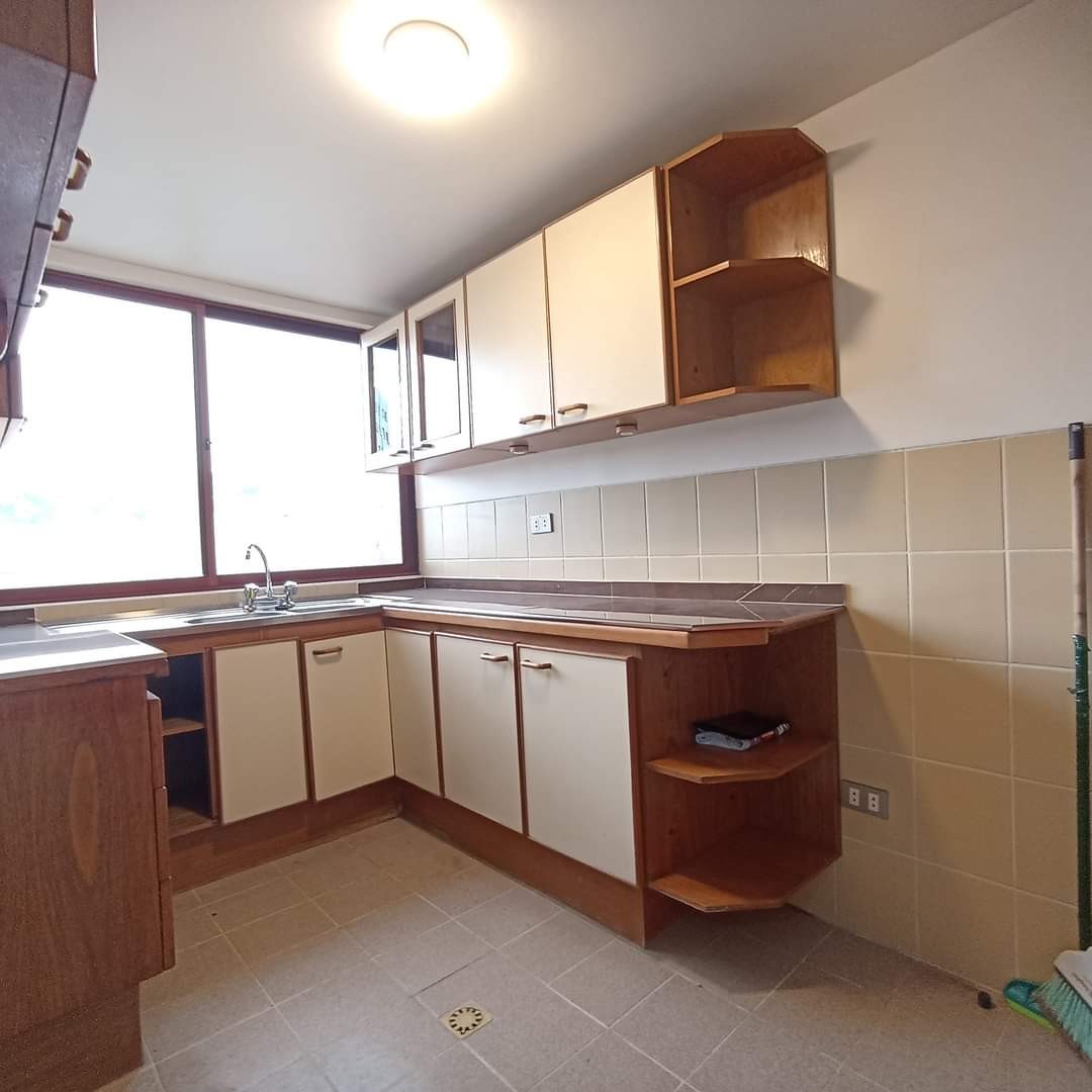 Departamento en VentaMiraflores - Calle Cuba  Foto 3