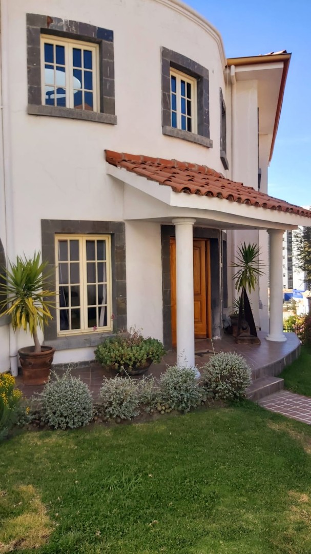 Casa ELEGANTE CASA EN ALQUILER EN CALACOTO - IDEAL PARA EMBAJADAS Foto 21