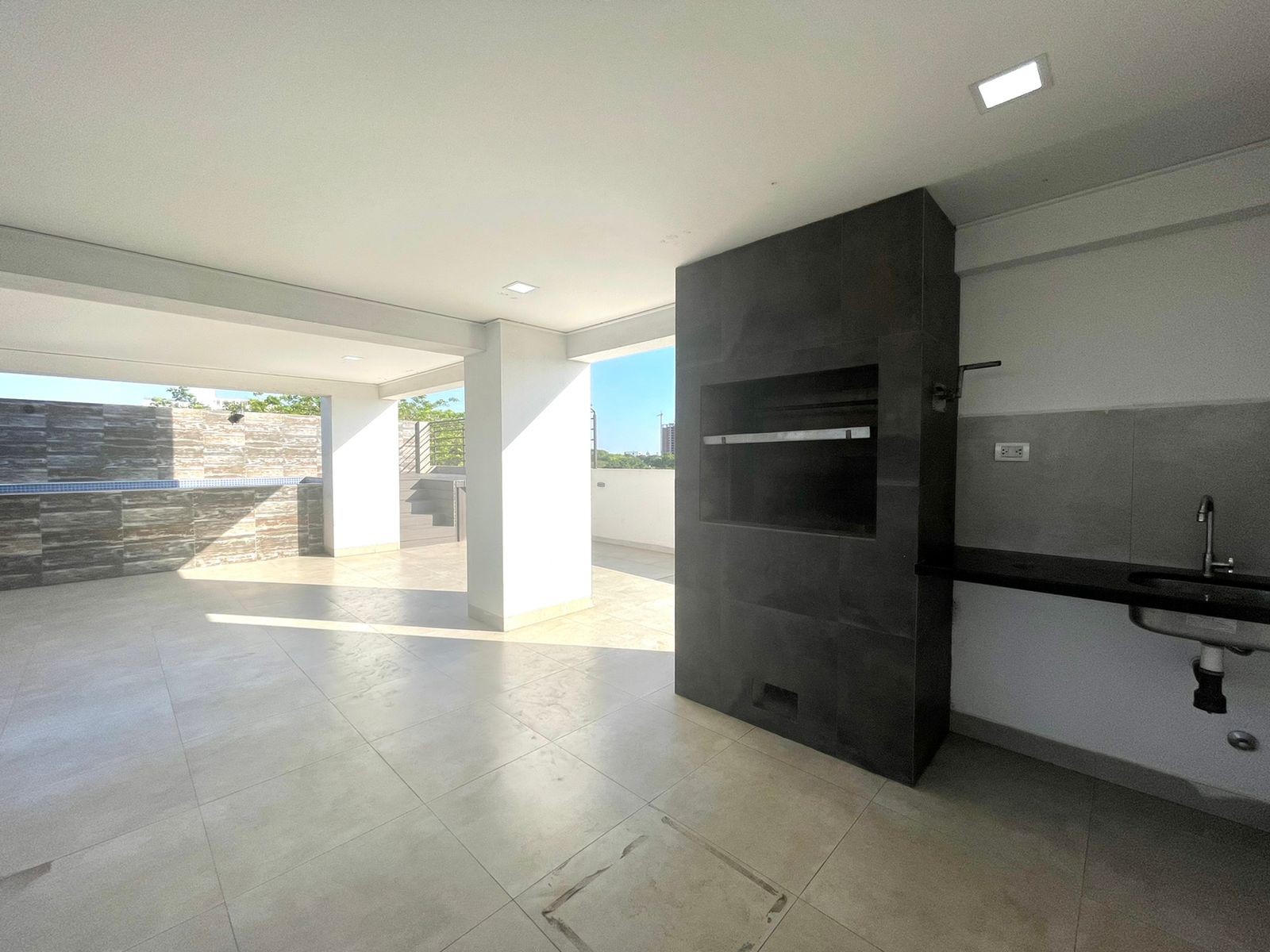 Departamento en Entre 1er y 2do anillo Oeste en Santa Cruz de la Sierra 1 dormitorios 1 baños  Foto 10