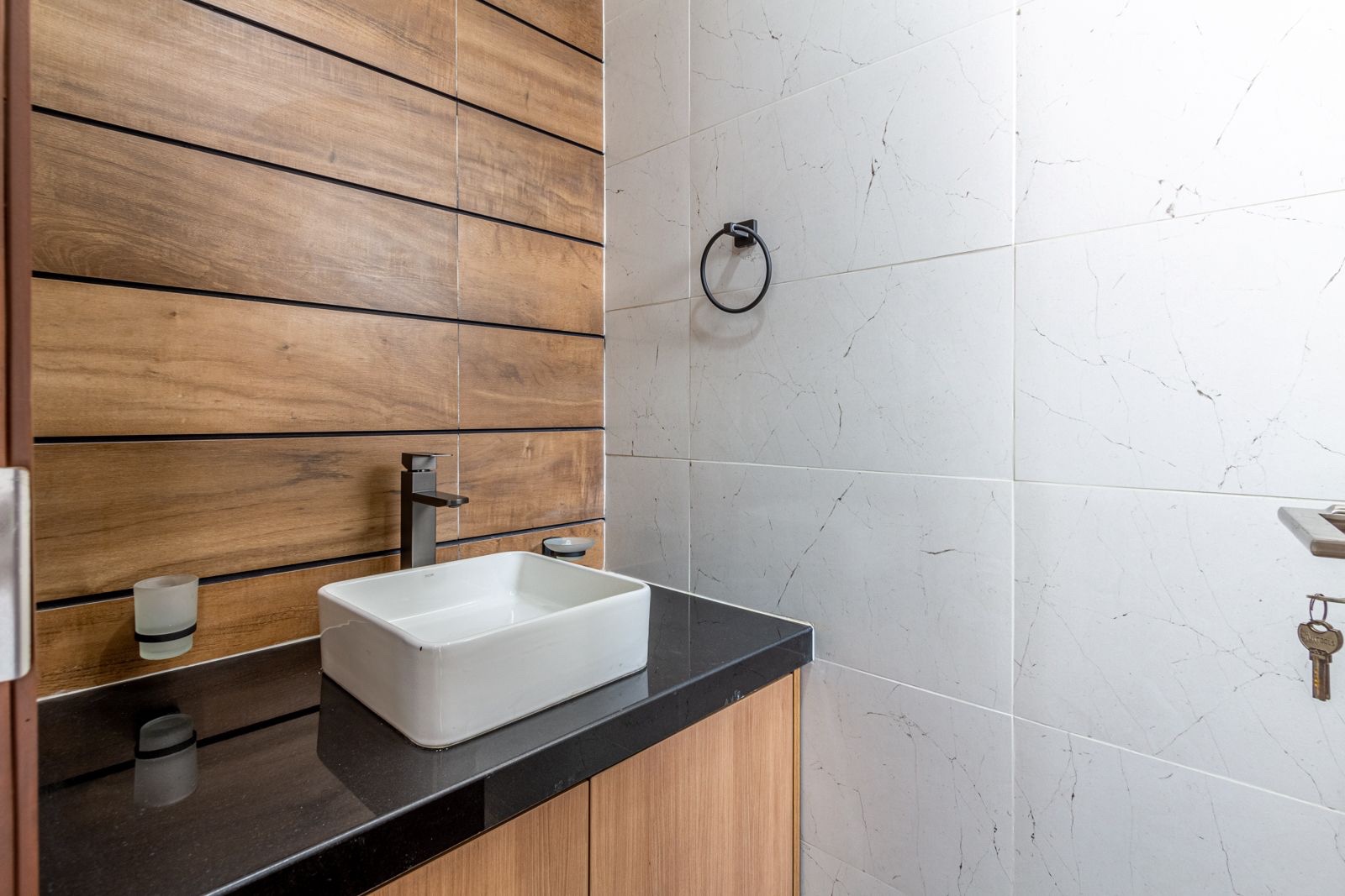 Departamento en Entre 2do y 3er anillo Norte en Santa Cruz de la Sierra 1 dormitorios 2 baños  Foto 8