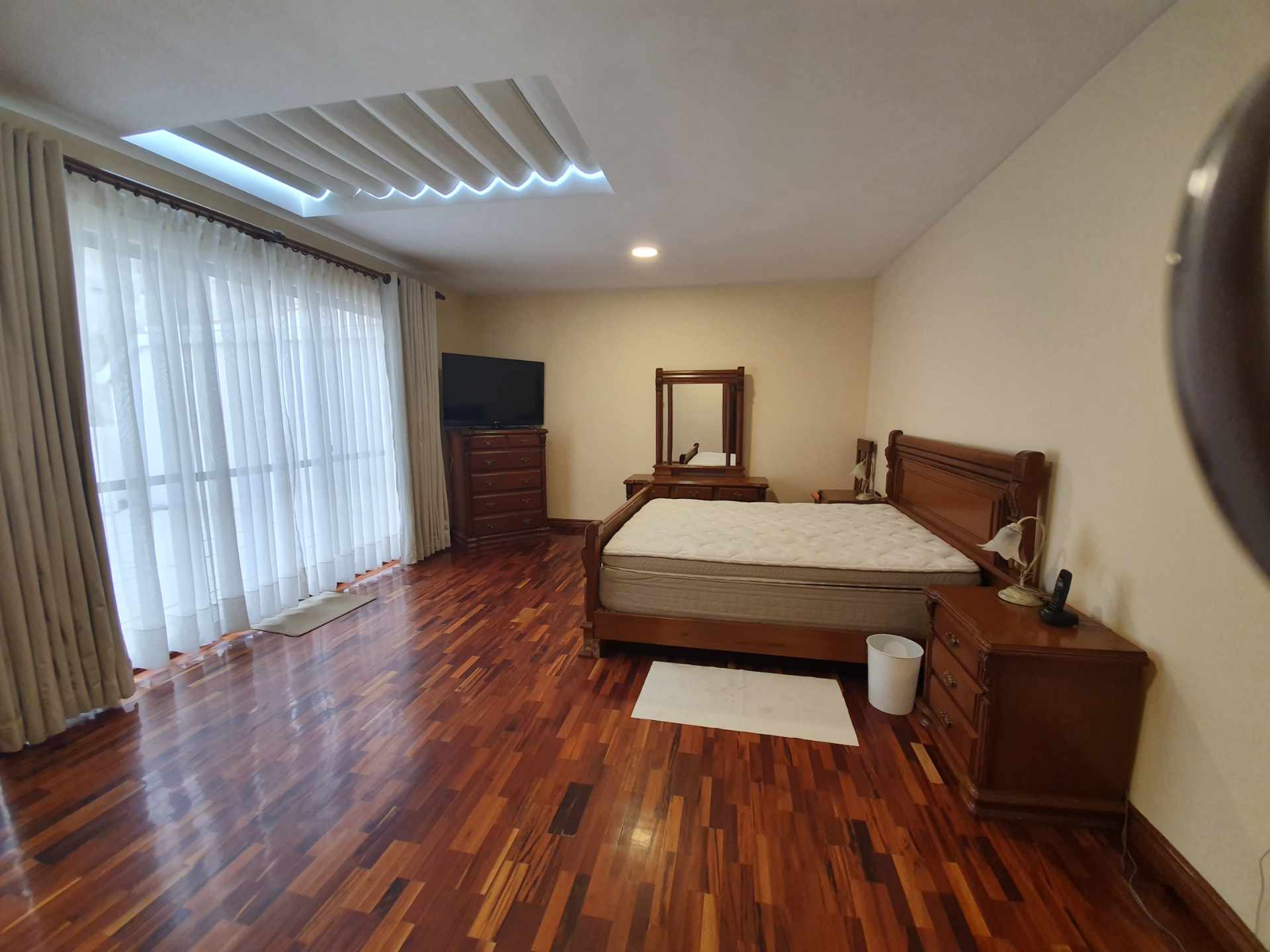 Departamento en AlquilerAchumani 4 dormitorios 5 baños 2 parqueos Foto 14