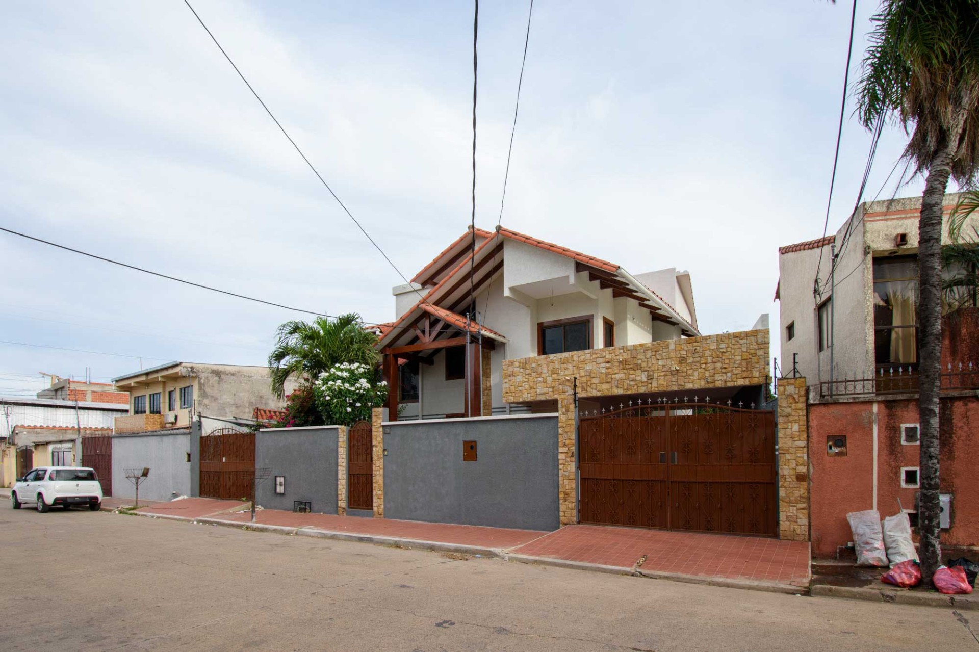 Casa en VentaCasa en Venta de 4 dorms. en Zona Este Foto 28