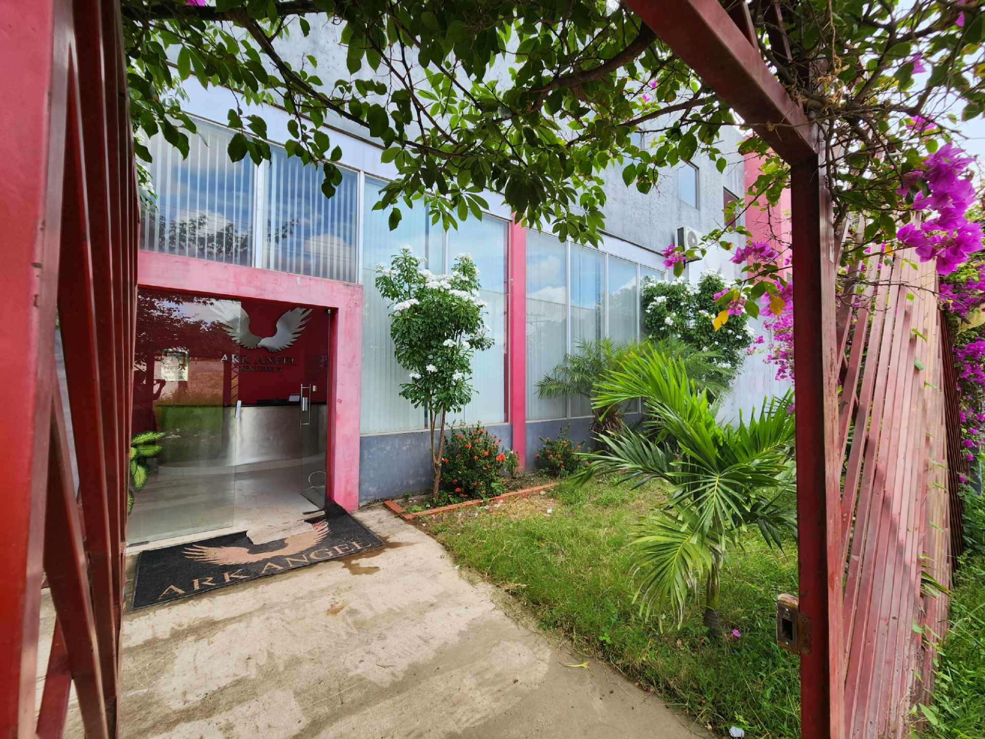 En Alquiler a $us 5,800 Foto 11