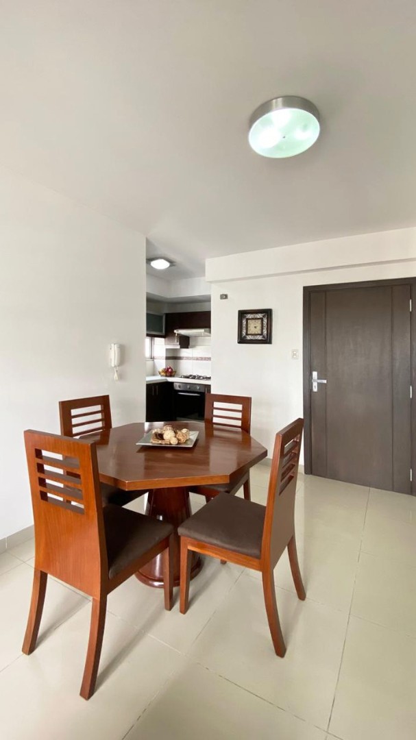 Departamento en AlquilerZONA CENTRO SUR
Condominio Zafiro
Calle Potosí esq. Saavedra 2 dormitorios 2 baños 1 parqueos Foto 12