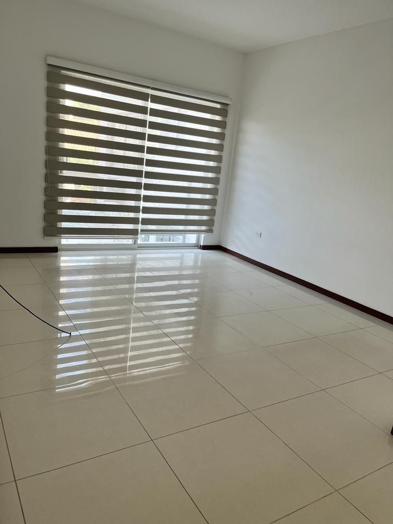 Departamento en Entre 2do y 3er anillo Oeste en Santa Cruz de la Sierra 1 dormitorios 1 baños 1 parqueos Foto 6