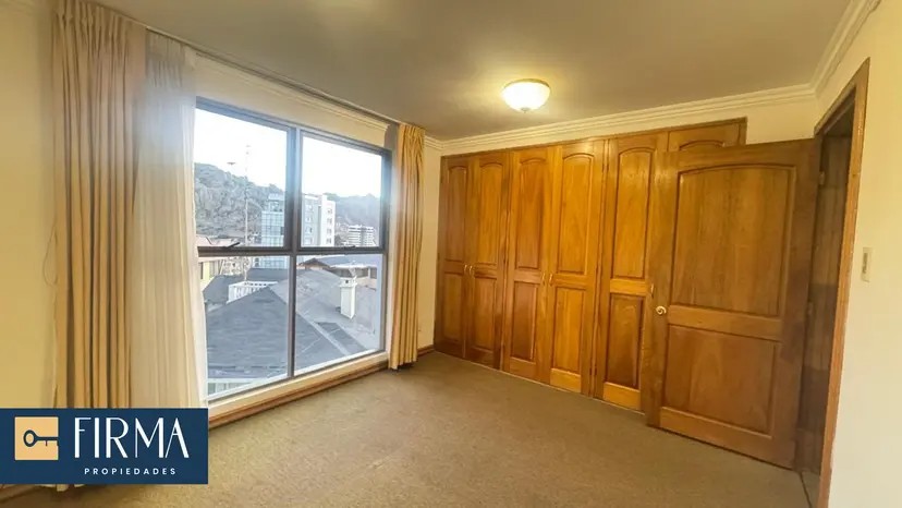 Departamento en AlquilerCalle 21 de calacoto Foto 10