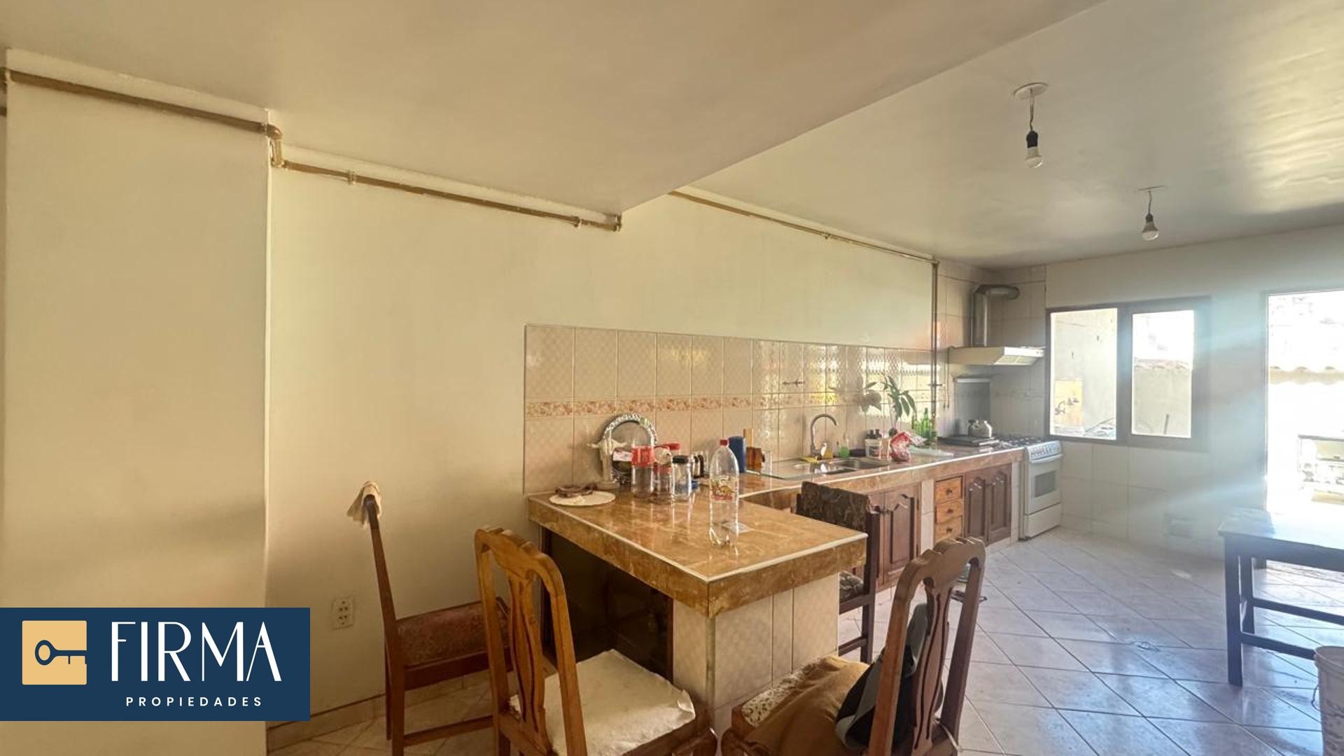 Casa en Achumani en La Paz 6 dormitorios 4 baños 2 parqueos Foto 9