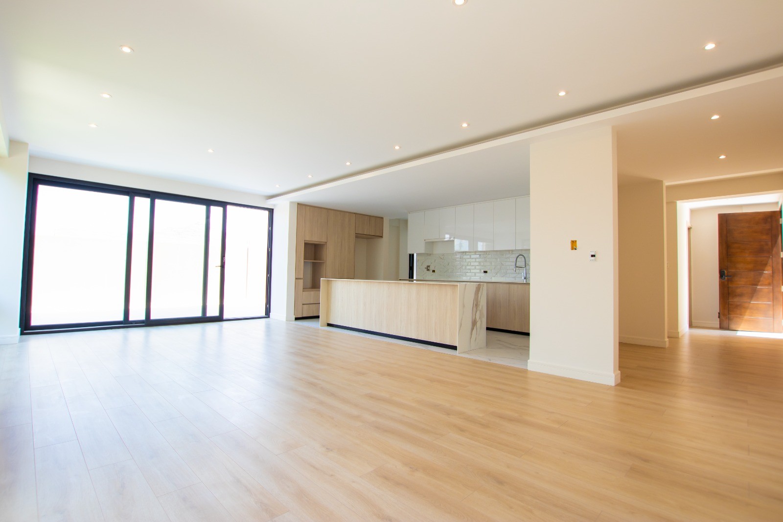 Casa en VentaC.Higuera entre Flor de Lima y Azhar, Z. Tupuraya Foto 5