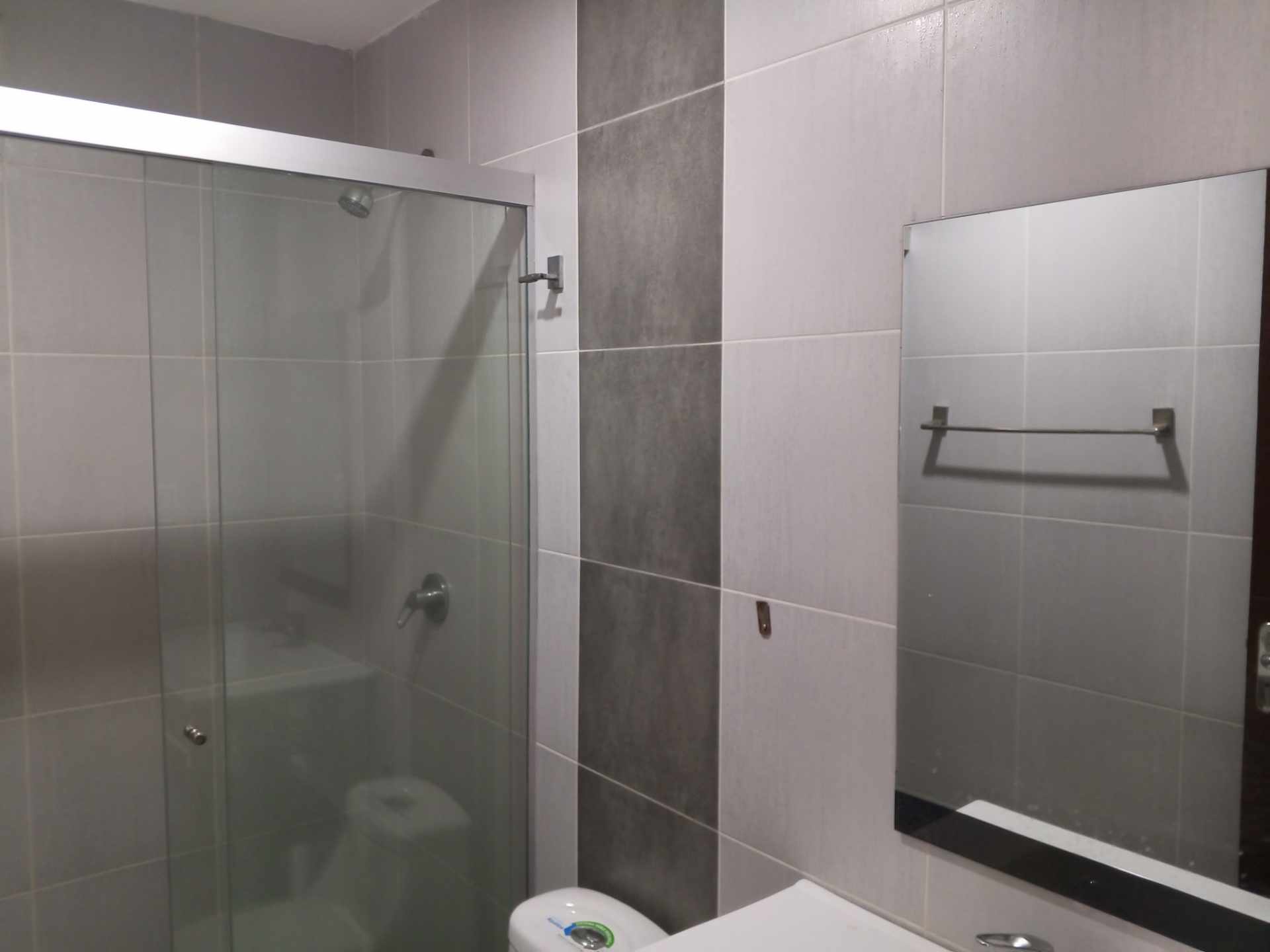 Casa [CONDOMINIO JERUSALEN| 4TO. Y 5TO. ANILLO ZONA NORTE ENTRE RADIAL 26 Y 27 CERCA DE MALL LAS BRISAS] ALQUILER SIN MUEBLES CASA DE 2 PLANTAS, DE 3 DORMITORIOS PET FRIENDLY, CON DEPENDENCIAS Y PARQUEO TECHADO Foto 14