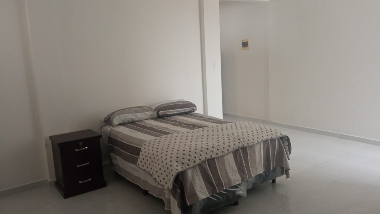 En Alquiler a $us 320 Foto 3