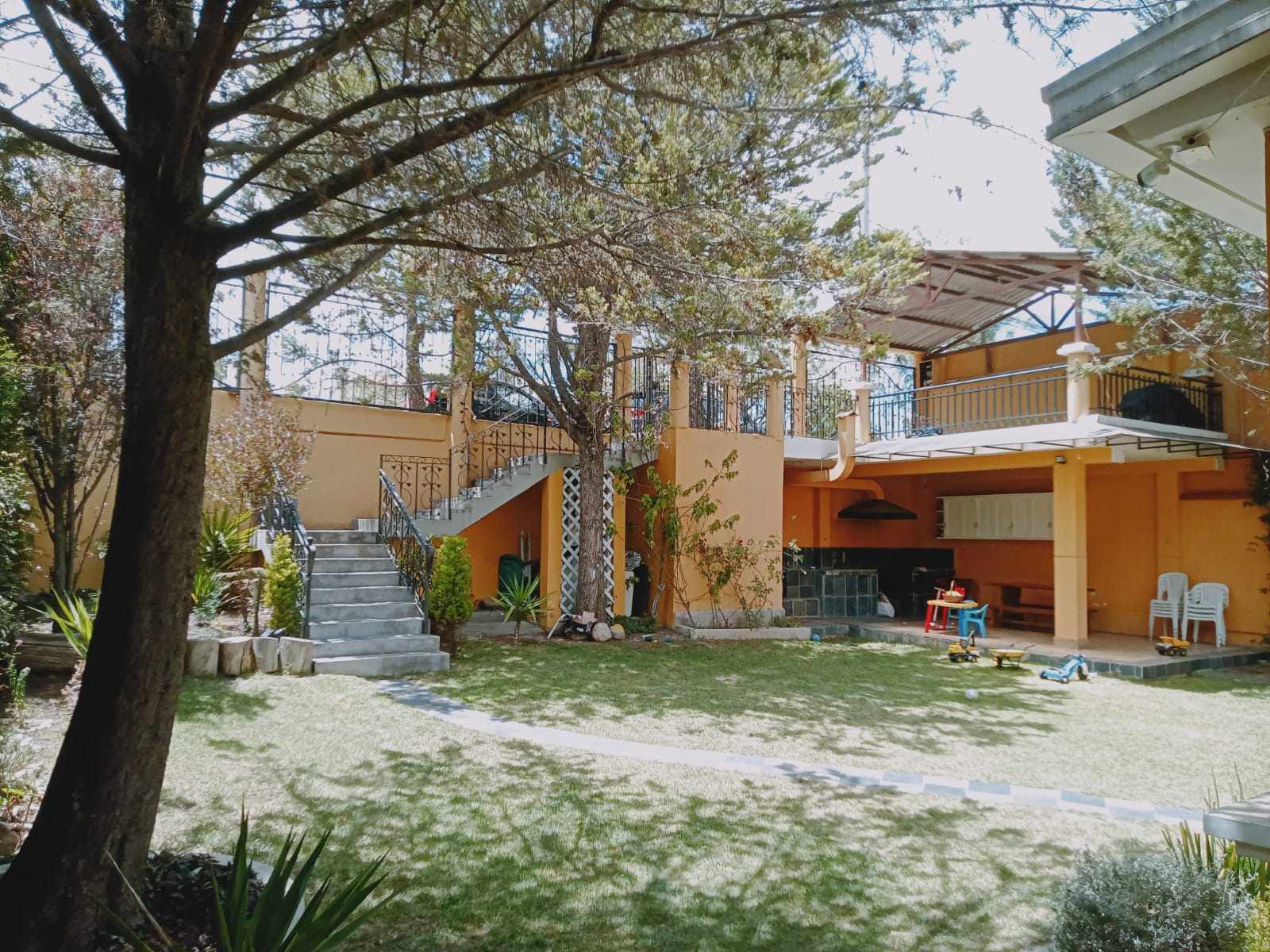 Casa en San Alberto en La Paz 4 dormitorios 6 baños 2 parqueos Foto 21