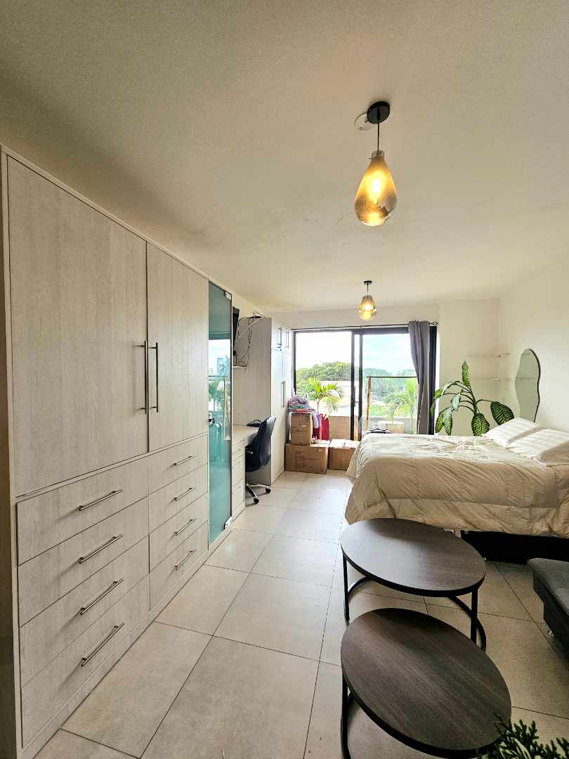 Departamento en AlquilerAv. Banzer y Radial 27, 3er anillo  Foto 7