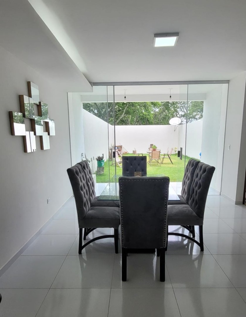 En Alquiler a $us 650 Foto 14