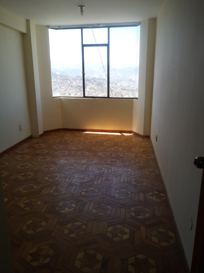 En Alquiler a $us 400 Foto 3