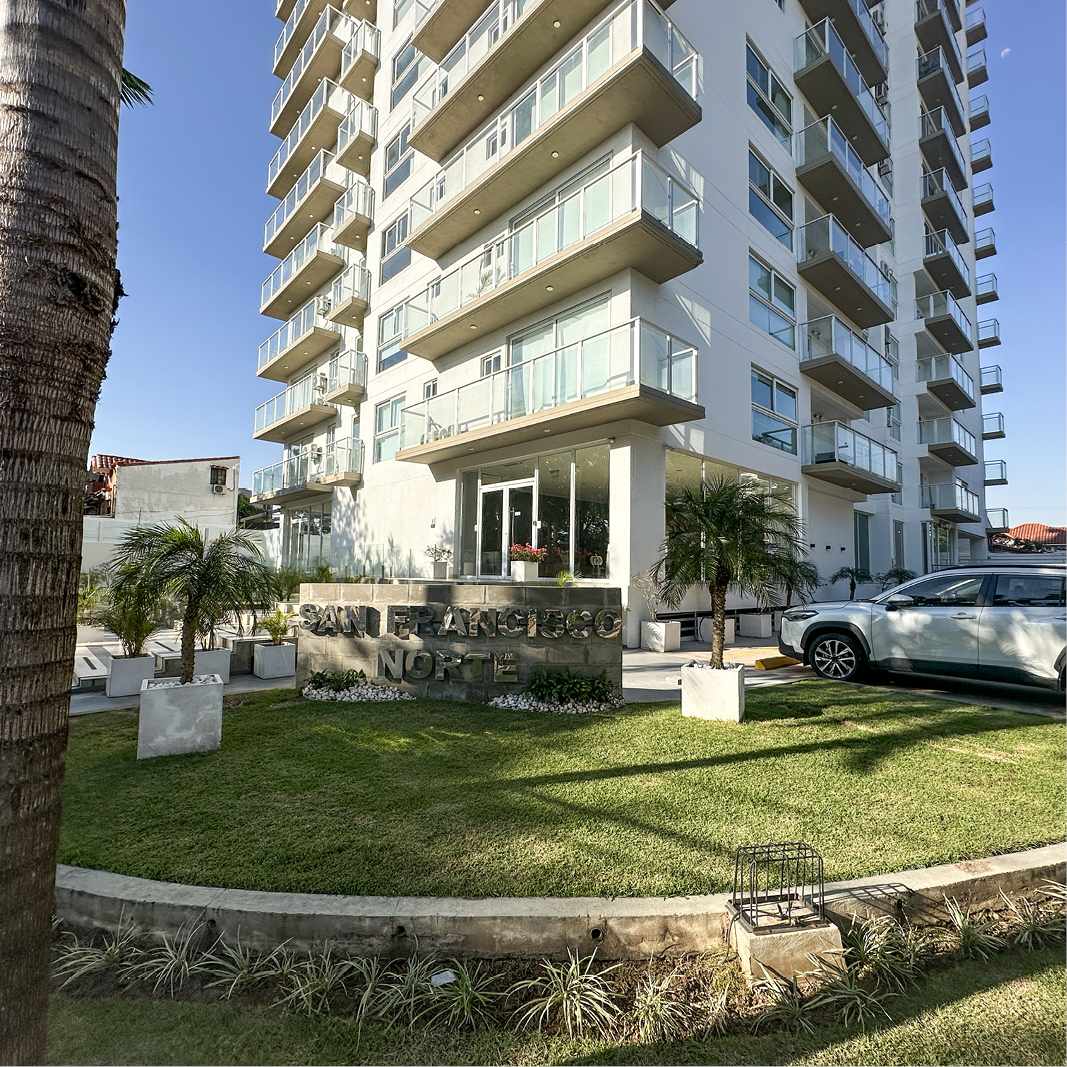Departamento en VentaCond. San Francisco Norte, Av. Banzer entre 2do y 3er anillo 2 dormitorios 4 baños 1 parqueos Foto 4