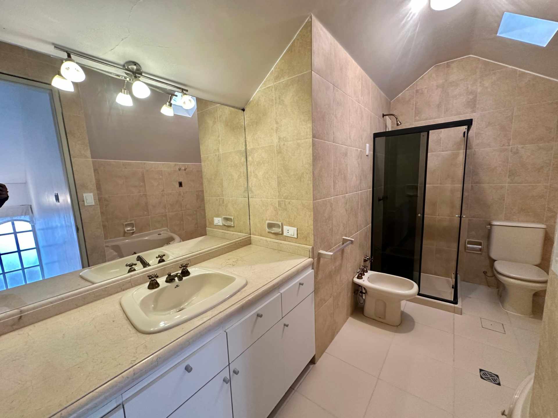 Casa en VentaCALACOTO CALLE 21 4 dormitorios 5 baños 3 parqueos Foto 39