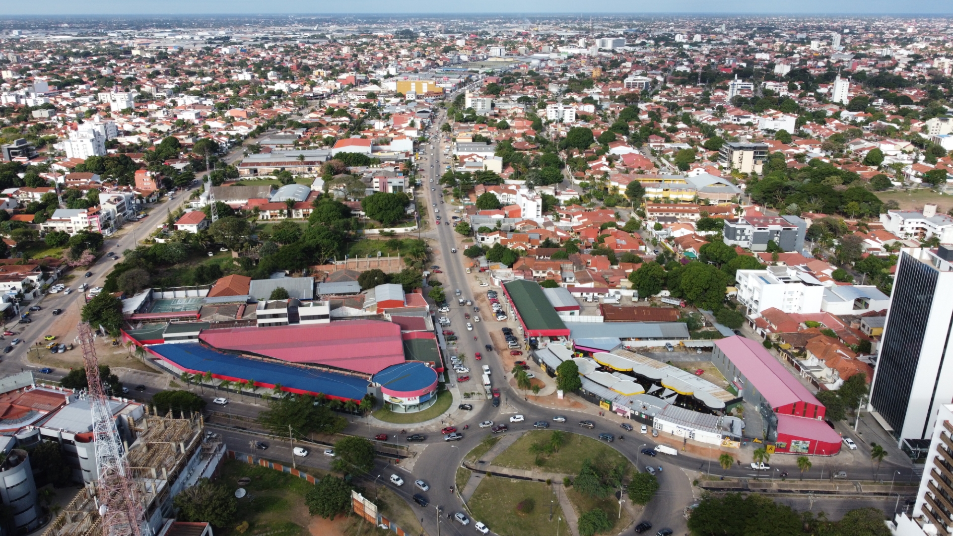 Casa AV. BENI UNA CUADRA ANTES DEL 3ER ANILLO INTERNO Foto 3