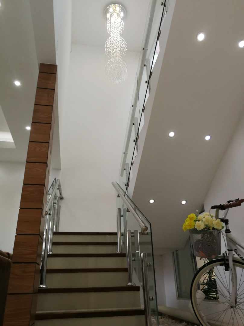 Casa en Doble vía La Guardia en Santa Cruz de la Sierra 4 dormitorios 4 baños 4 parqueos Foto 6