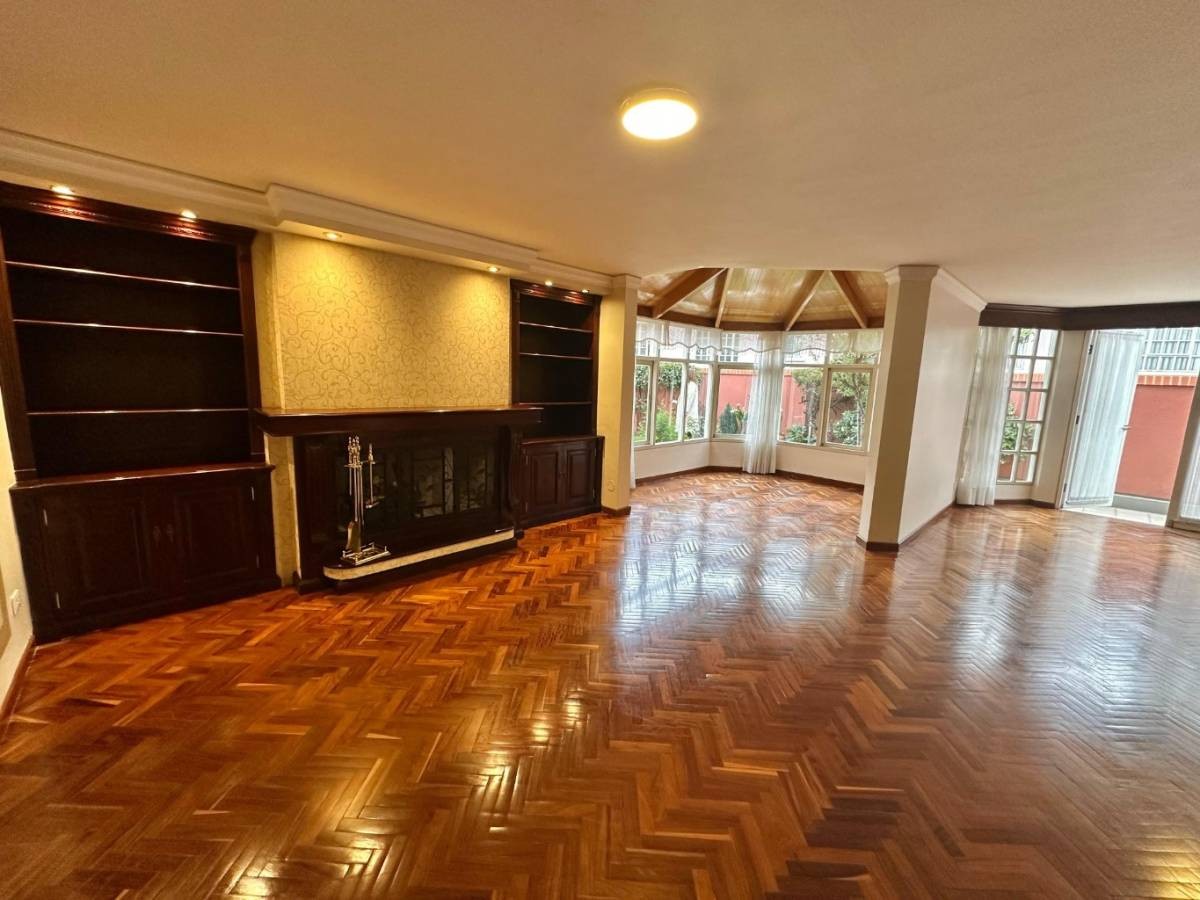 Casa en VentaCALLE 21 DE CALACOTO Y AV. COSTANERA CONDOMINIO CERRO GEMELO II Foto 5