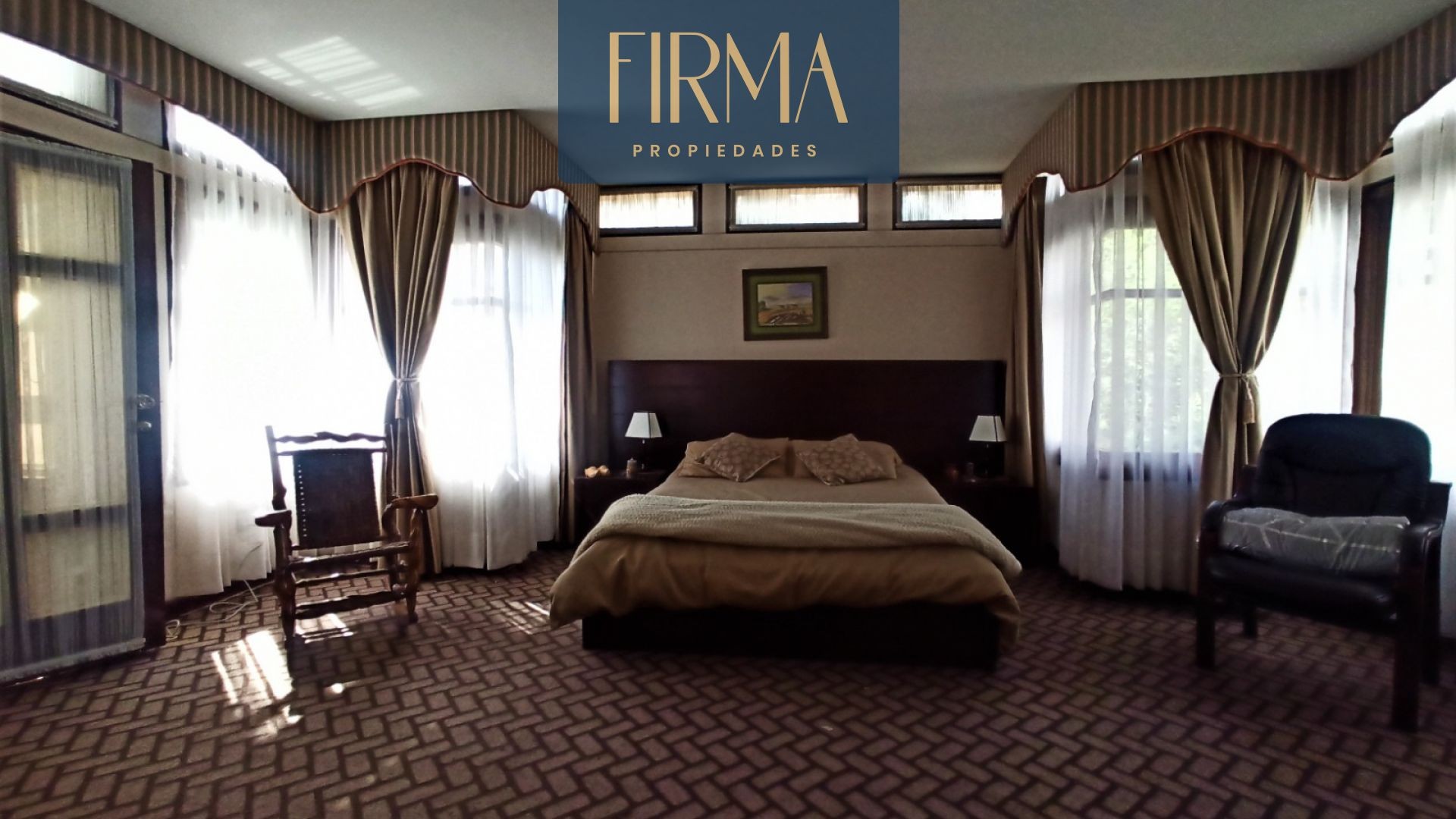 Casa en Calacoto en La Paz 4 dormitorios 5 baños 3 parqueos Foto 17