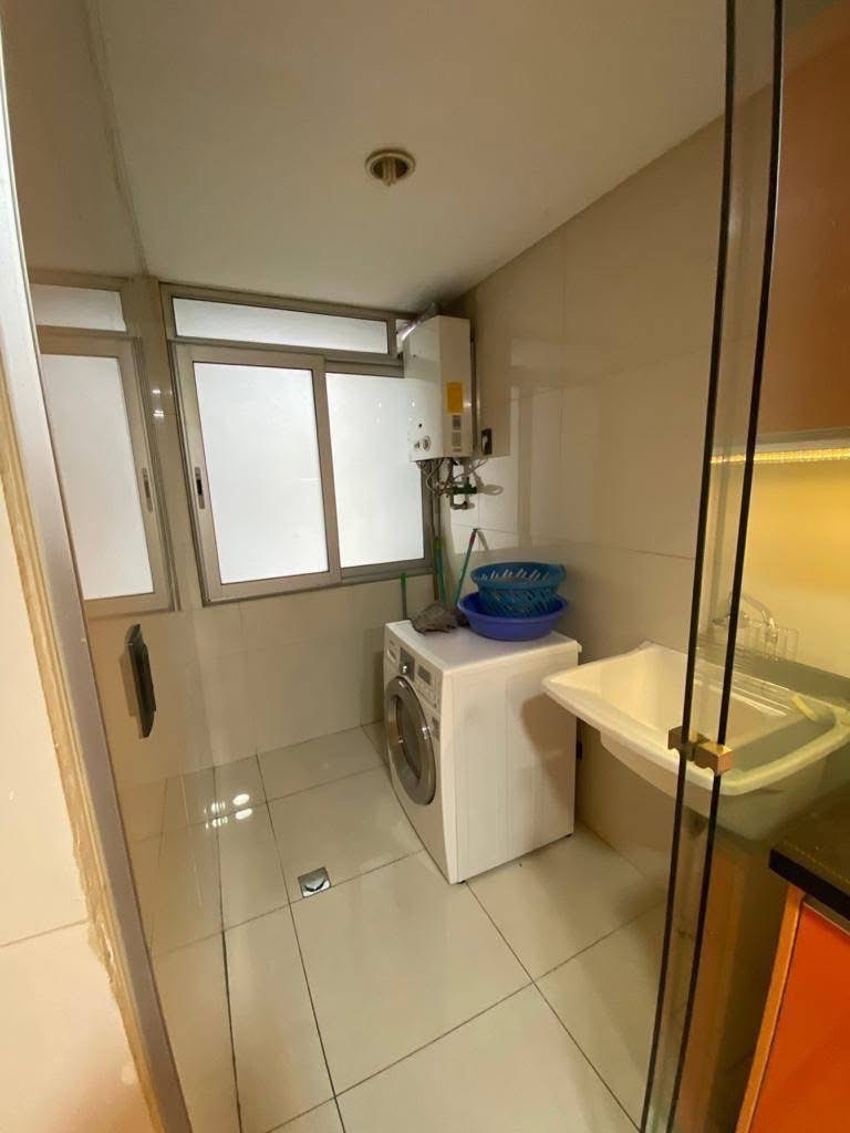 Departamento en AlquilerCALACOTO AV.BALLIVIAN 3 dormitorios 3 baños 1 parqueos Foto 2