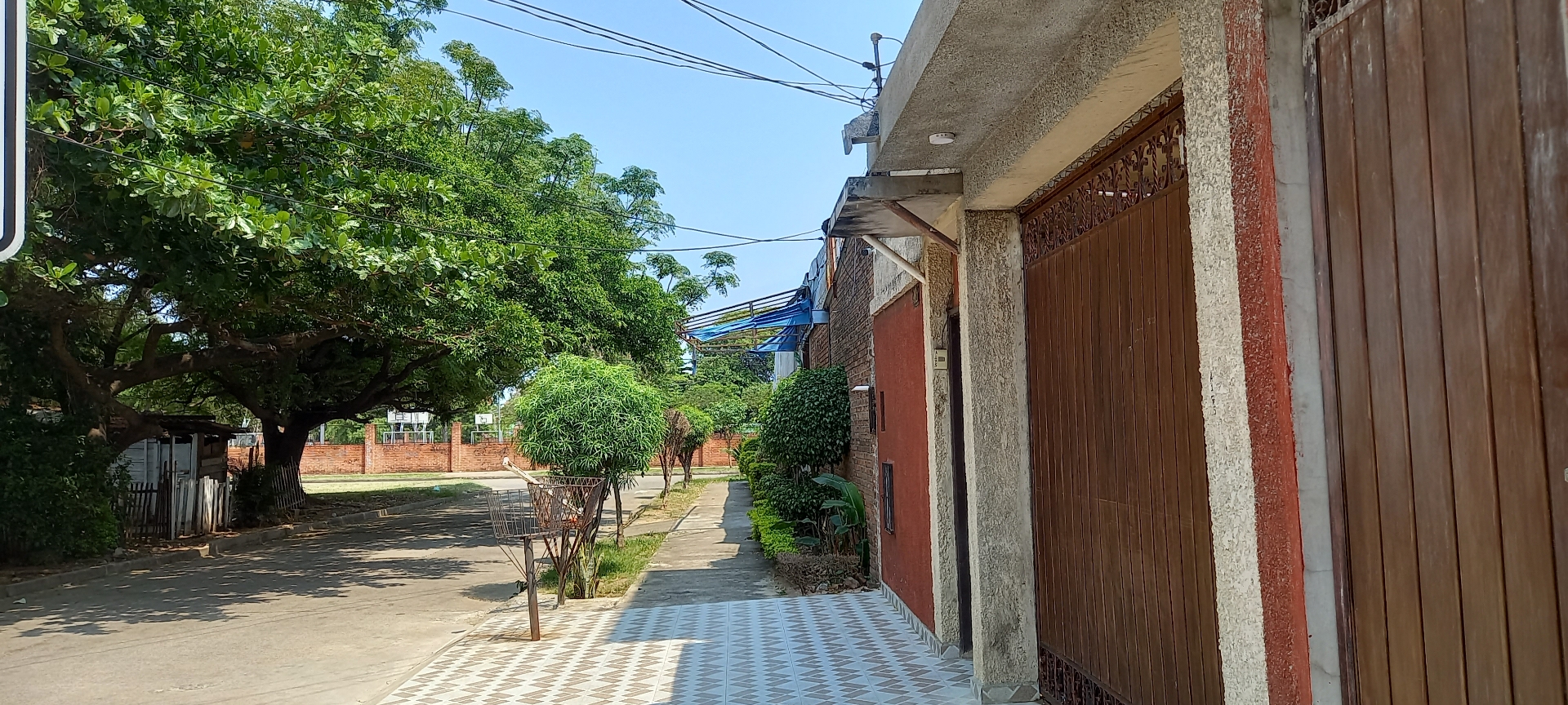 Departamento Zona Norte Radial 27/Barrio ENDE, Calle 2.  Foto 2