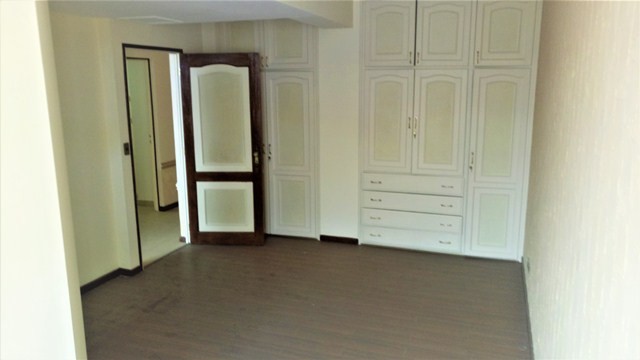 Departamento en Aranjuez en Cochabamba 3 dormitorios 4 baños 1 parqueos Foto 3