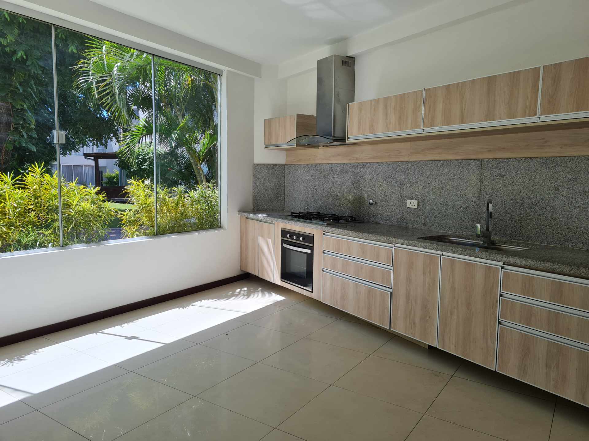 En Venta a $us 225,000 Foto 15