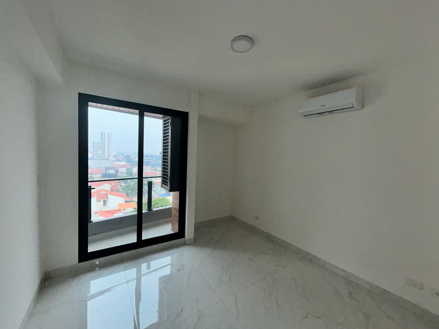 Casa en Sirari en Santa Cruz de la Sierra 1 dormitorios 1 baños  Foto 5