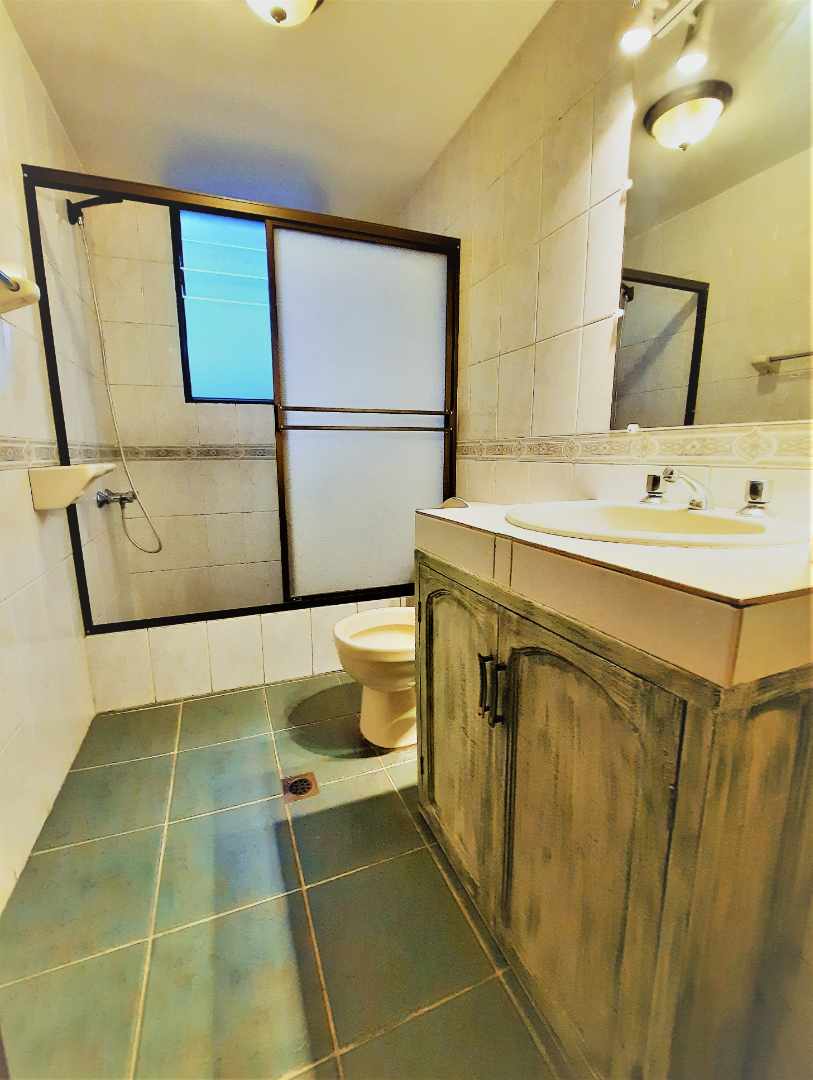 Departamento A 1 cuadra Plaza Humboldt Calacoto Foto 5