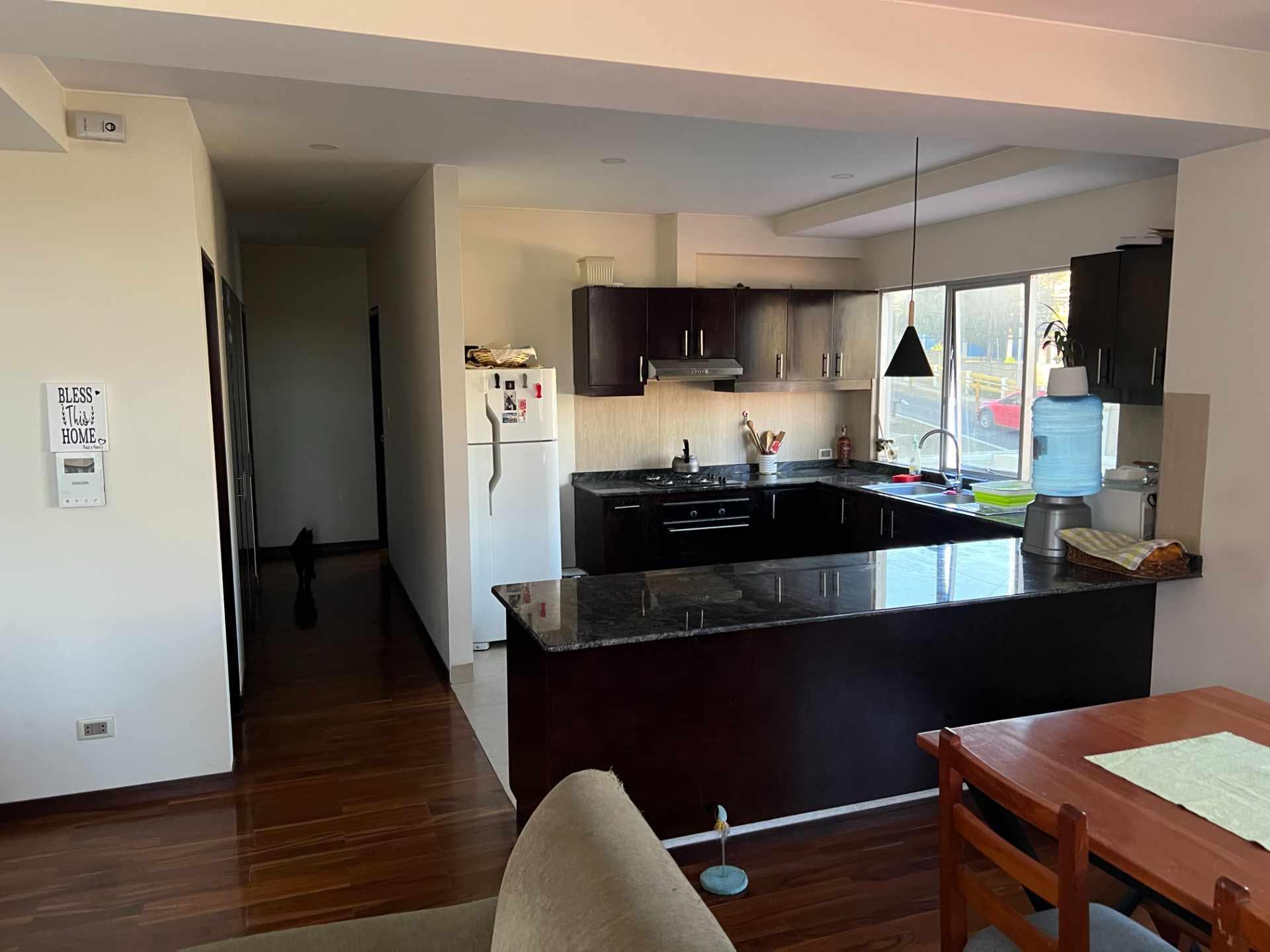 Departamento en AlquilerCalle H esq. Av. Costanera No10 Foto 5