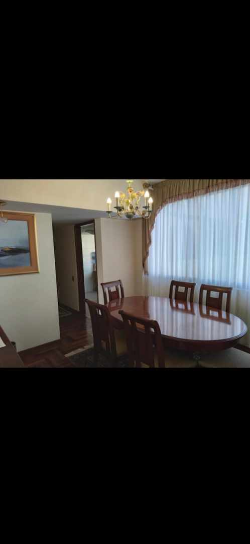 Departamento en AlquilerEdificio Multicentro, Av Arce, Sopocachi  3 dormitorios 3 baños 2 parqueos Foto 4