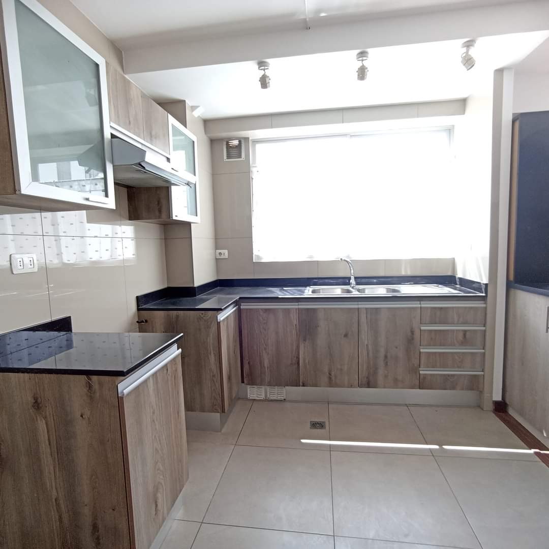 Departamento en Calacoto en La Paz 2 dormitorios 3 baños 1 parqueos Foto 7