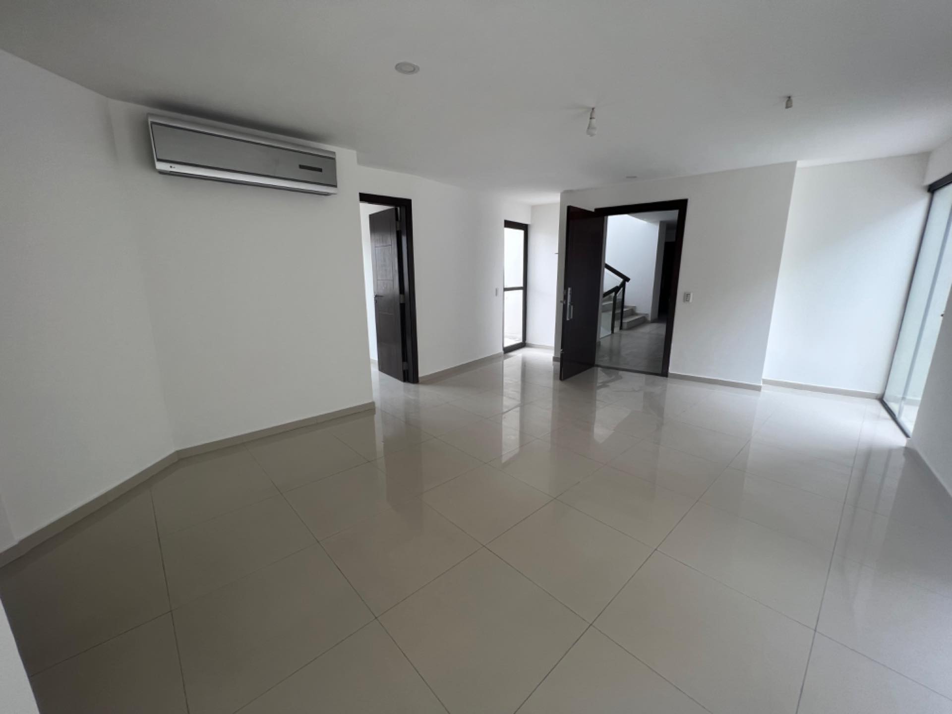 Departamento en Centro en Santa Cruz de la Sierra 3 dormitorios 3 baños 2 parqueos Foto 18