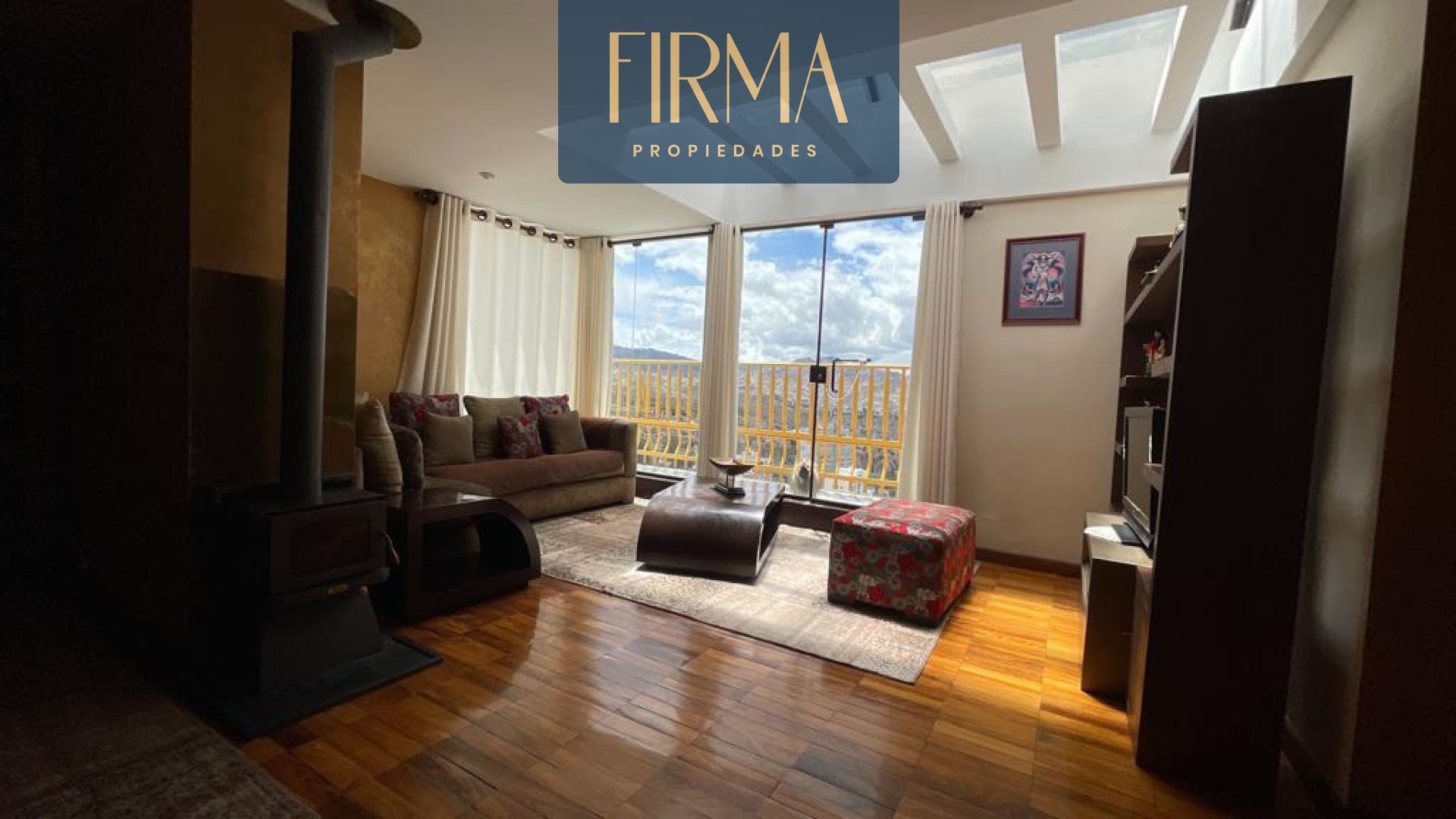 Departamento en VentaSOPOCACHI 4 dormitorios 5 baños 2 parqueos Foto 2