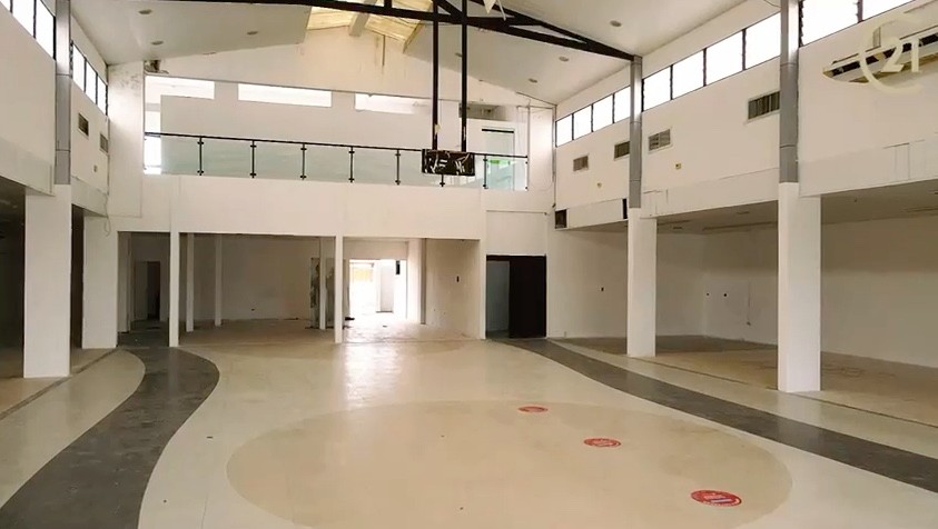 Local comercial en VentaSOBRE AVENIDA ALEMANA  ENTRE TERCER Y CUARTO ANILLO    Foto 5