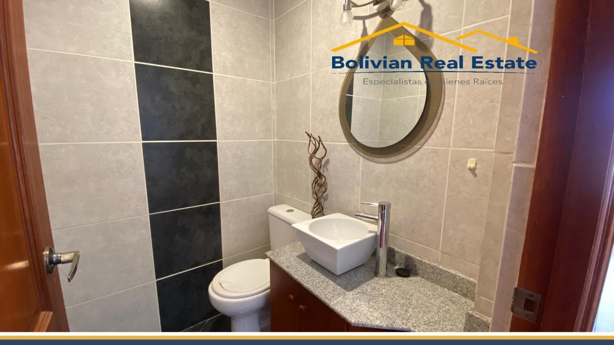 Departamento en AlquilerACHUMANI CALLE 14, BONITO DEPARTAMENTO EN ALQUILER  3 dormitorios 3 baños 2 parqueos Foto 13