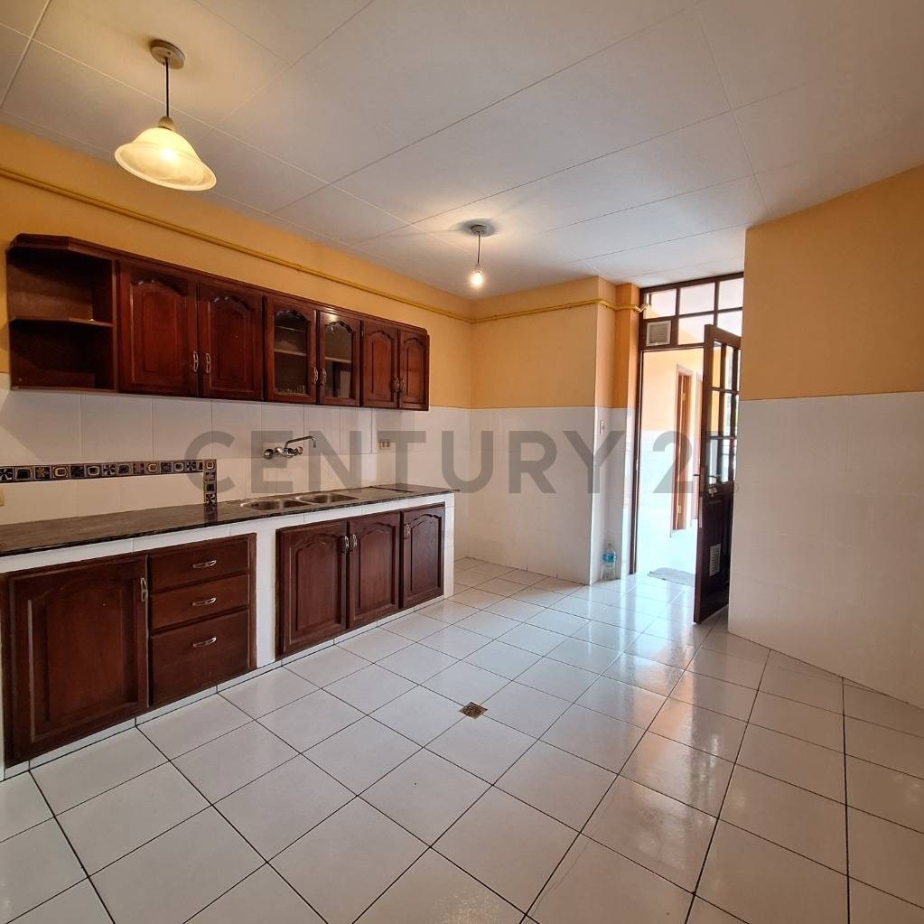 Departamento en AlquilerACHUMANI 3 dormitorios 4 baños 1 parqueos Foto 7